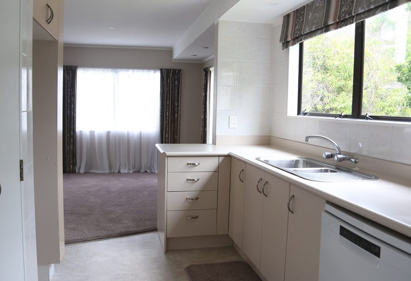 Brookfield, 3 bedrooms64590733054337112