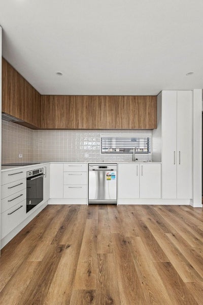 Riccarton, 4 bedrooms64591133856130113