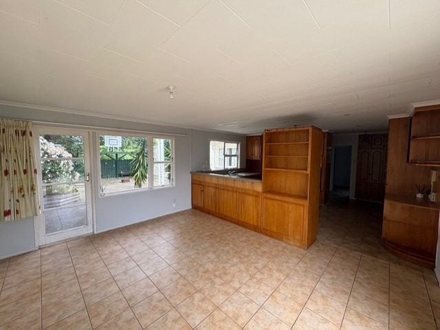 Hawera, 5 bedrooms64591133840514114