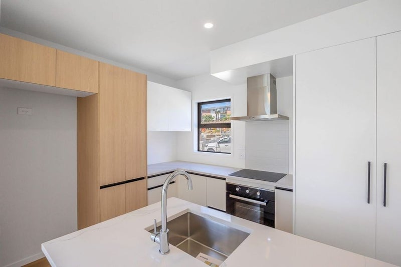 New Lynn, 3 bedrooms64591242351233111