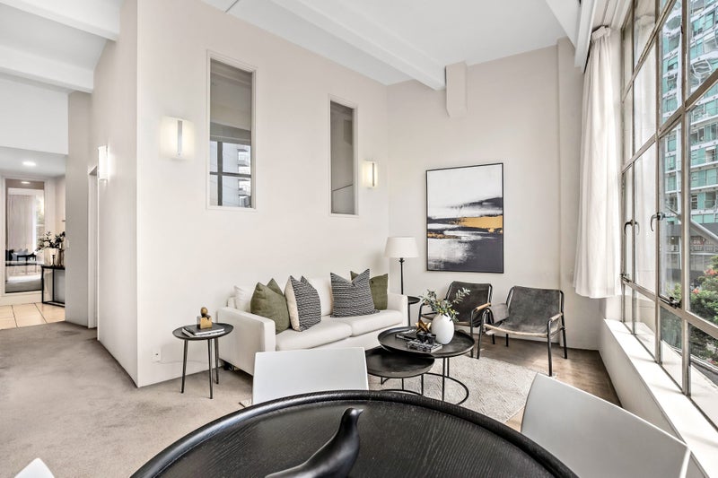 New York Style Character - FREEHOLD64668771004930114