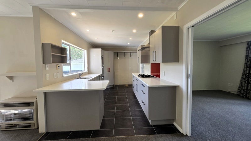 Lower Hutt, 5 bedrooms64591434658305112
