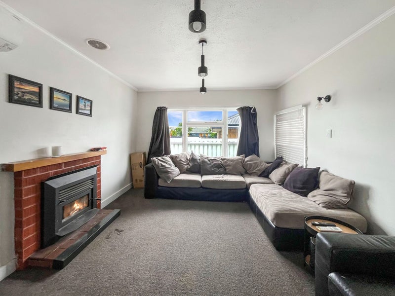 Ashburton, 3 bedrooms64591434696706114