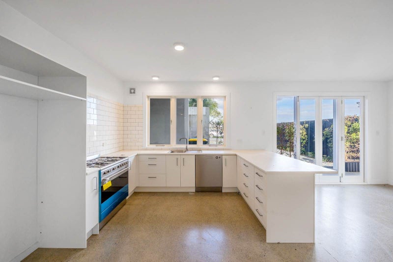 Herne Bay, 2 bedrooms64591530737281112