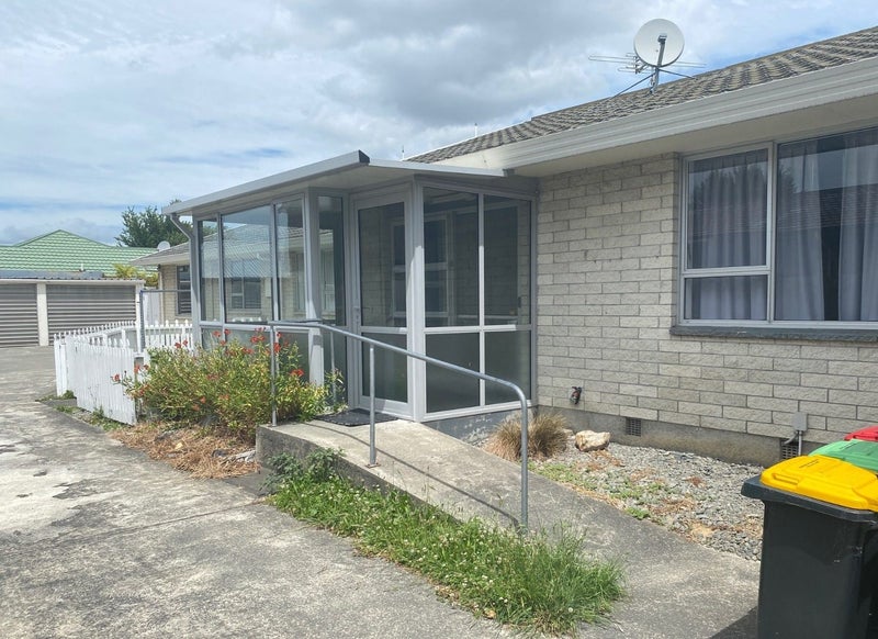 Upper Riccarton, 2 bedrooms64591626868097110