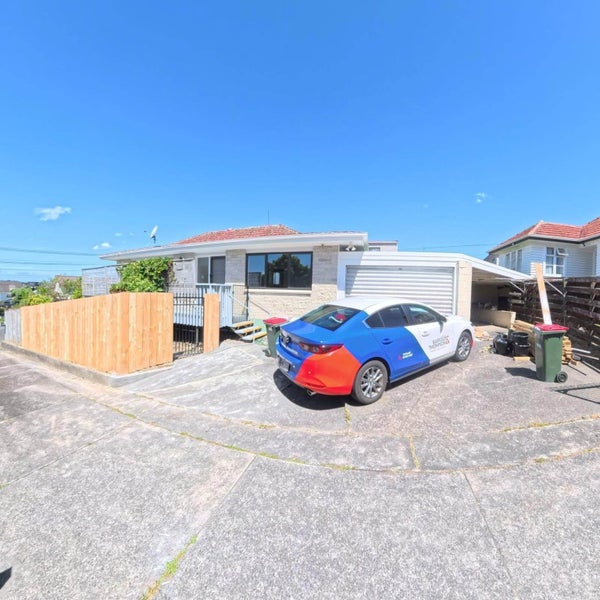 Mount Roskill, 3 bedrooms64591626915330110