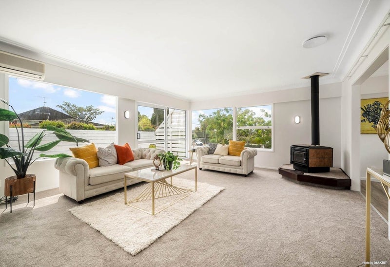 Hillcrest, 5 bedrooms64591723695107110