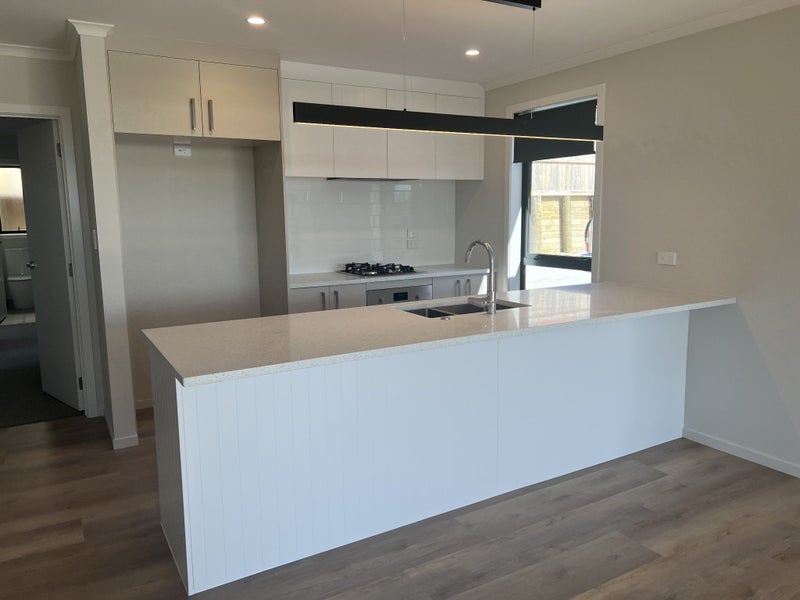 Rototuna, 4 bedrooms64591723760258111