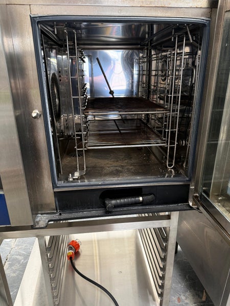 Electrolux Combi Oven 6 Tray with stand and 3 Months Warranty Carousel 2