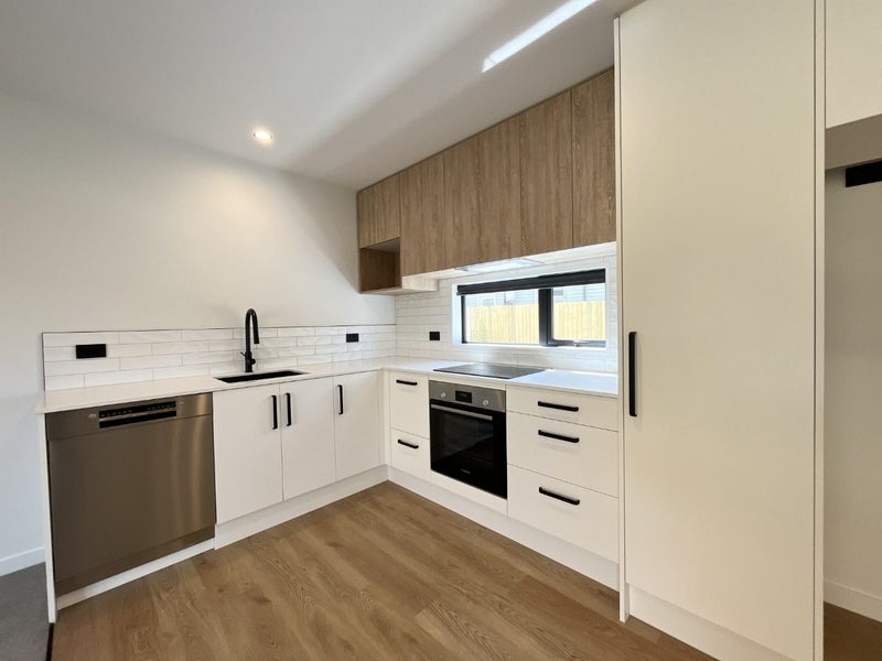 Sydenham, 2 bedrooms64591832525697112