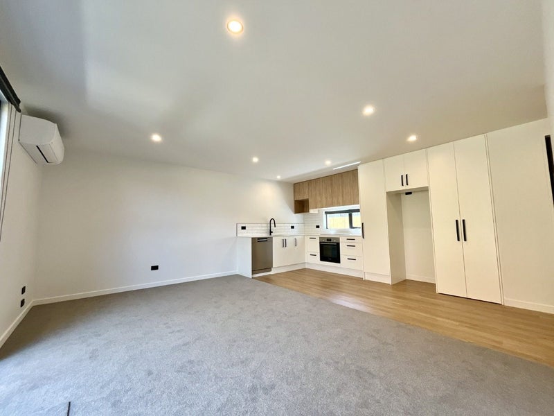 Sydenham, 2 bedrooms64591832525697113