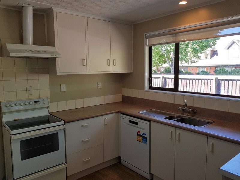 Burnside, 2 bedrooms64591832593921111