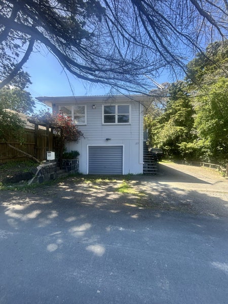 Hillcrest, 3 bedrooms64592134006530110