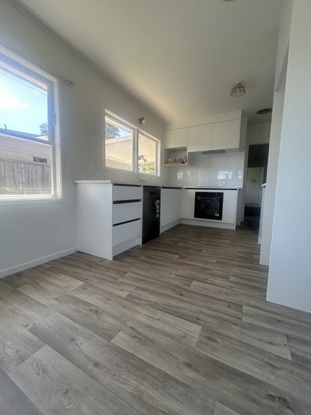 Hillcrest, 3 bedrooms64592134006530111