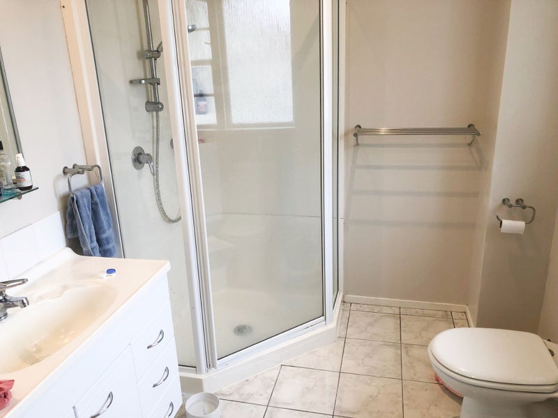 Waterloo, 2 bedrooms64592134092801114