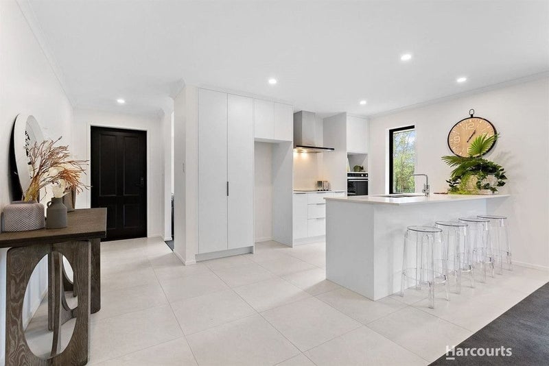 Helensville, 4 bedrooms64592327307906111