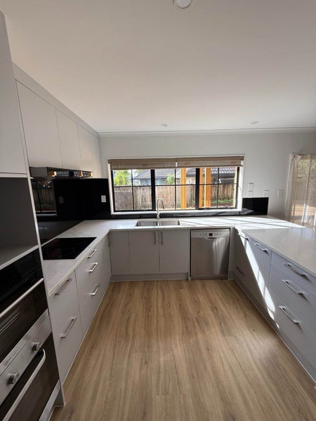 Golflands, 5 bedrooms64592327379841111