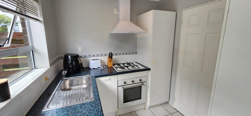 Bell Block, 2 bedrooms64592424602371113