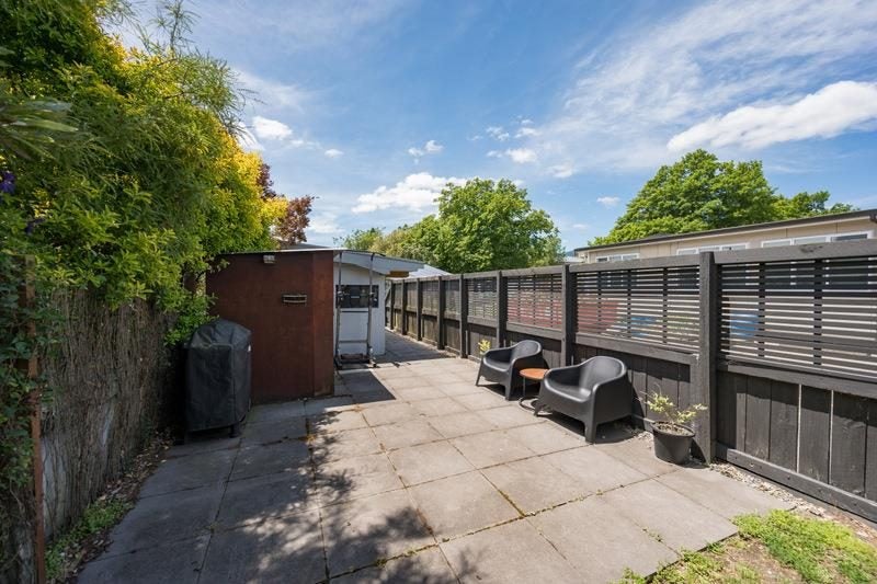 FABULOUS LOCATION - EXCELLENT HOME64592424666497112