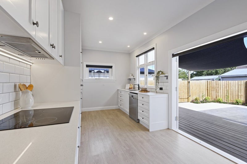 Beautifully Updated Charming Character Home64592520987522114