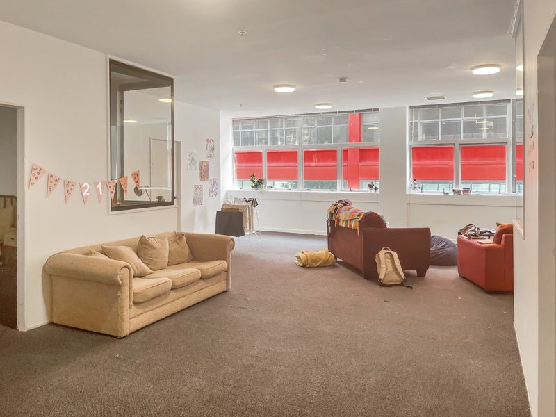 Te Aro, 6+ bedrooms64592521045762111