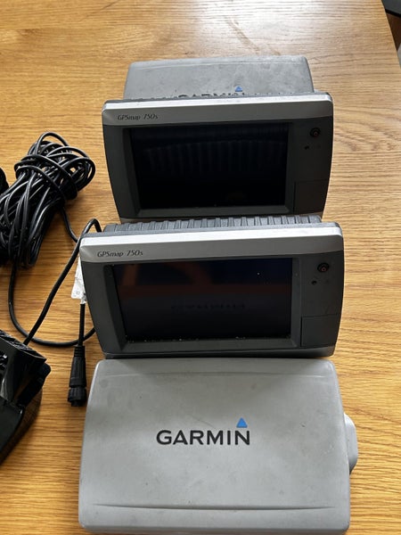 Garmin 750s GPS fishfinders (twin set up) Carousel 1