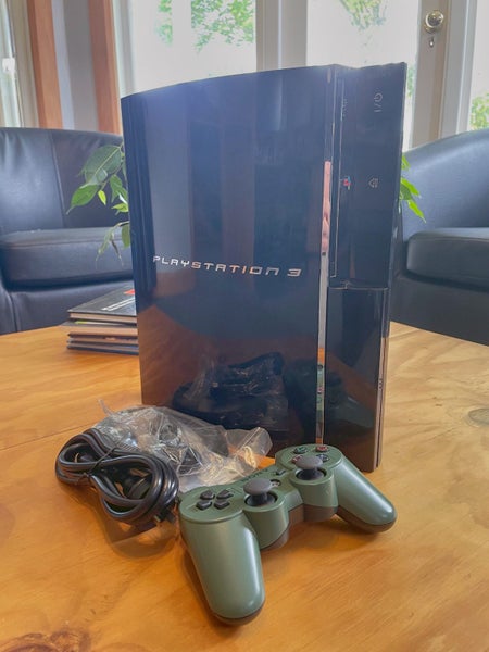 PS3 CECH-A00 Backwards compatible - 65nm Frankenstein Carousel 1