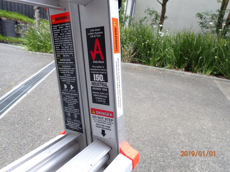 ladder64593831363714113