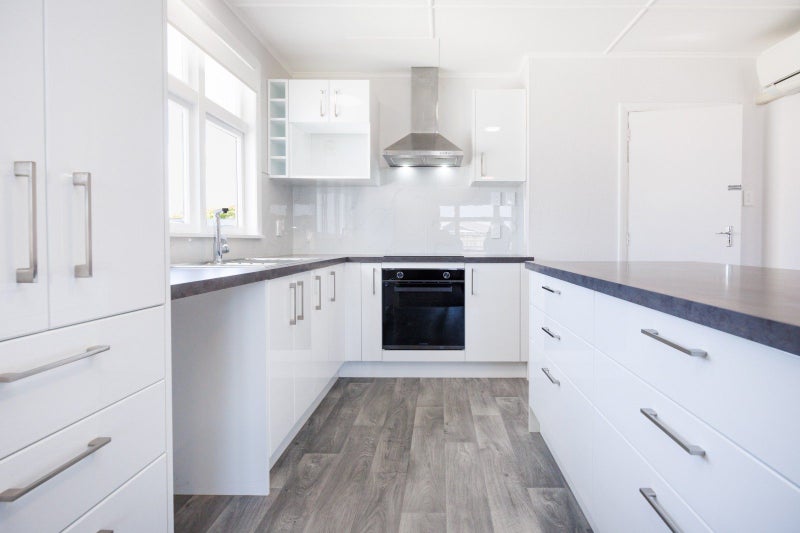 Renovated and centrally located64592918649347114