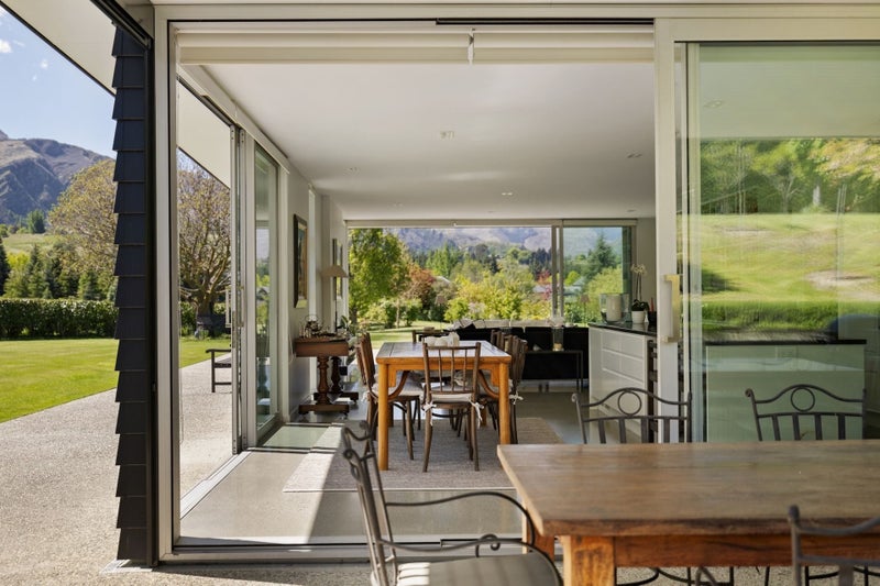 Lake Hayes, 4 bedrooms64592918836097113