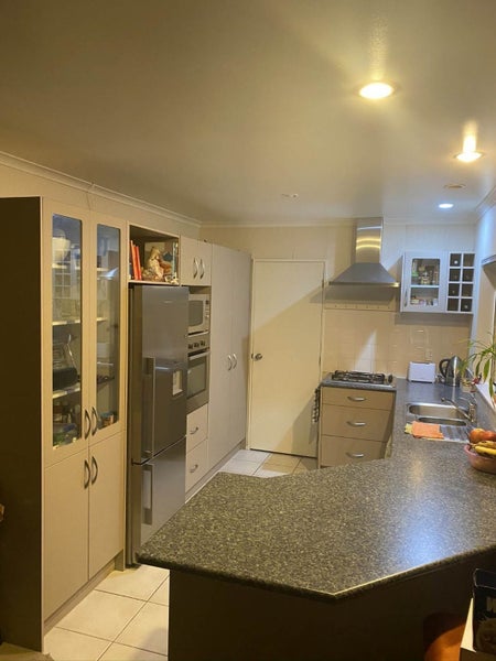 Flat Bush, 4 bedrooms64593015403393113