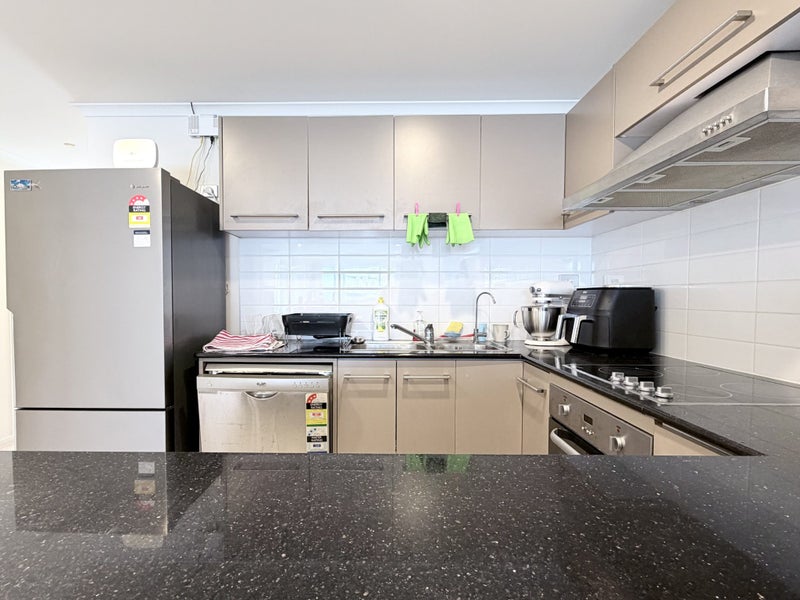 Newmarket, 3 bedrooms64593415503745113