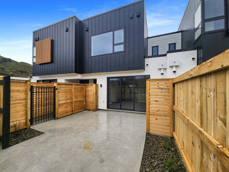 Wainuiomata, 2 bedrooms64593415560322110