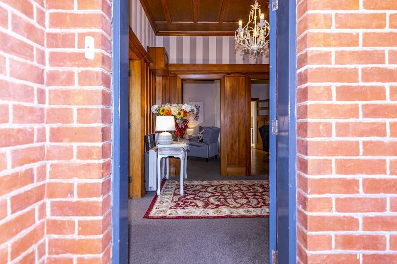 Waimataitai, 5 bedrooms64593452497153113