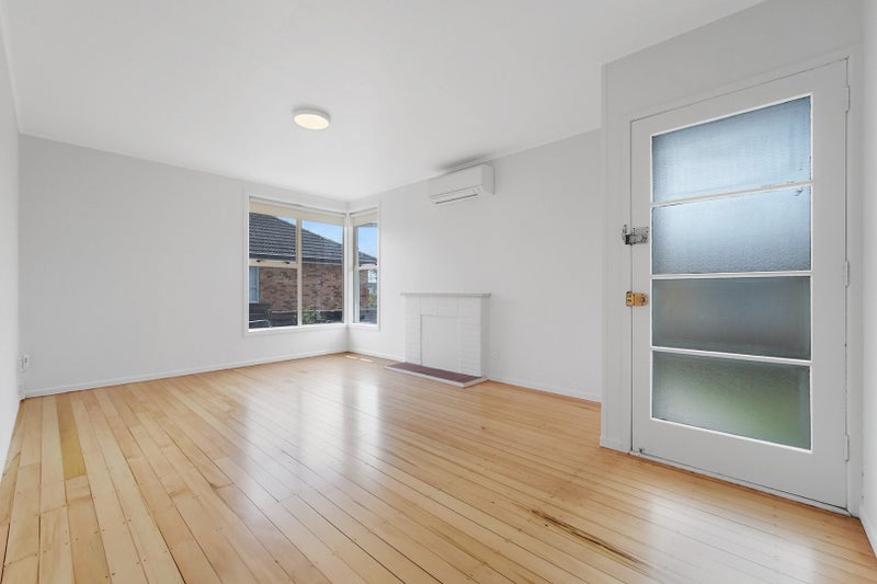 Mangere East, 3 bedrooms64593415687553111