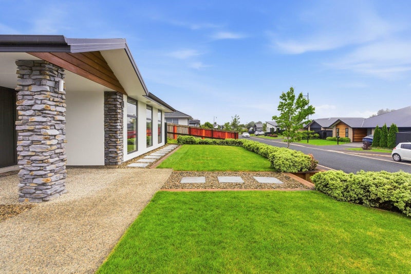 Modern, low-maintenance living in Owhiro Ave64593514001154112