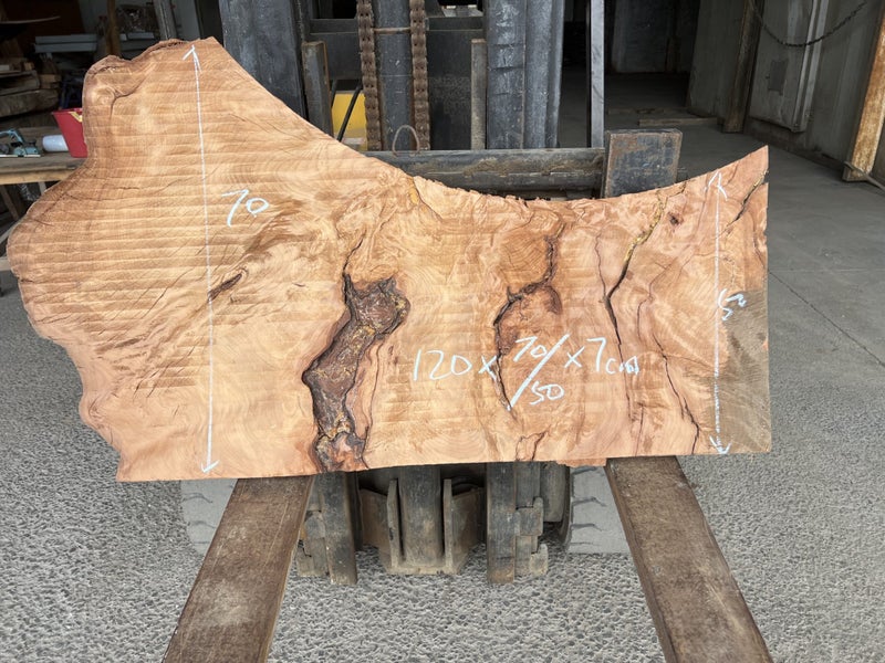 Small Ancient Swamp Kauri Slab – 120 × 70/50 × 7 cm (Ready to Work)64593648854273110
