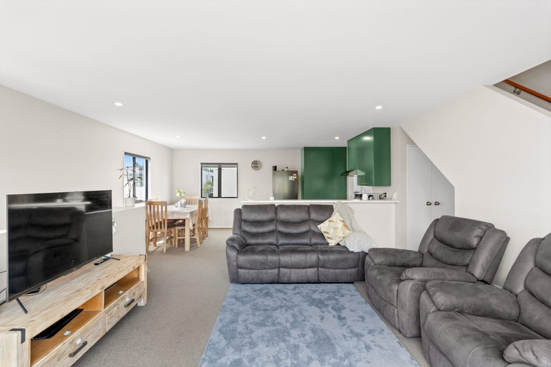 Exceptional Value on the Fringe of the CBD!64593917348737112