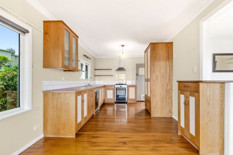 Sea Views, Space & Opportunity!64593819162626111