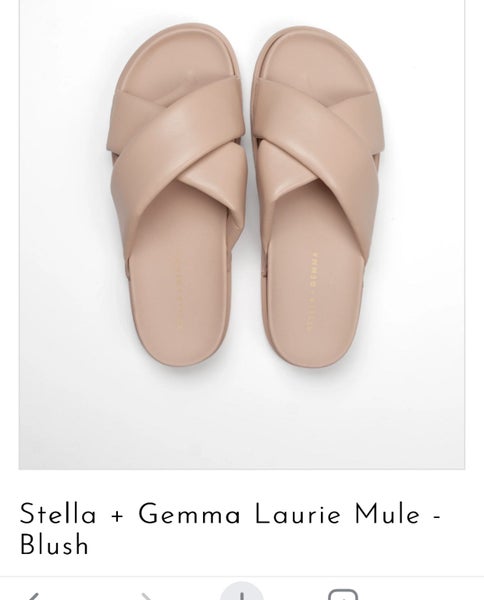 Stella and Gemma Laurie Mule64593942118531110