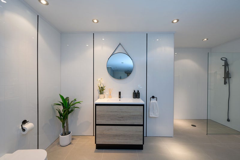 PLYWOOD 900 FLOOR STANDING VANITY BLACK & LIGHT OAK Carousel 2