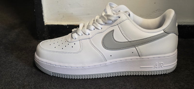 Nike Air Force 01 '0764594139094147111