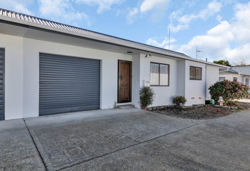 Kensington, 2 bedrooms64594124396289110