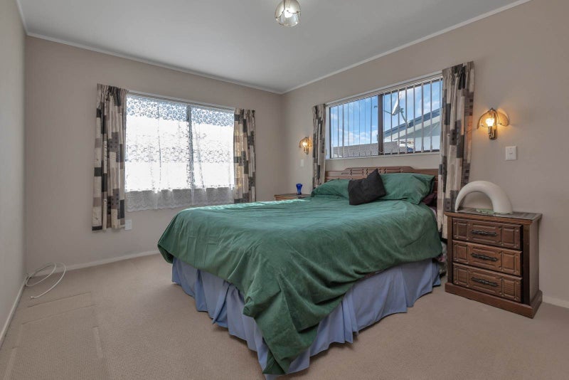 Kensington, 2 bedrooms64594124396289112