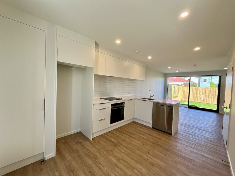 Addington, 2 bedrooms64594216098817111