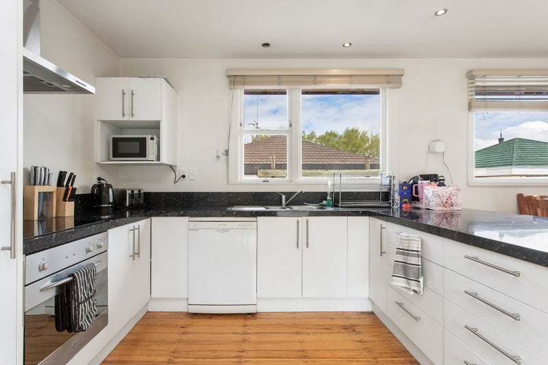 Ilam, 5 bedrooms64594805596161113