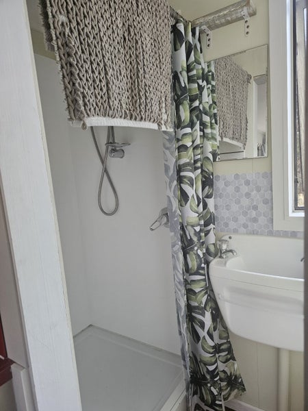 20' Shipping Container Tiny Home Carousel 7