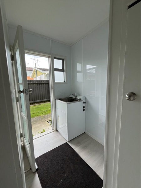 Hamilton East, 2 bedrooms64594311725057114