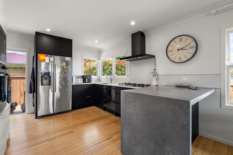 Silverdale, 4 bedrooms64594311856513112