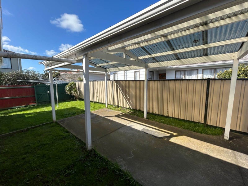 Mount Roskill, 3 bedrooms64594410372482111